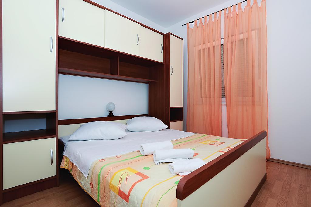 Apartments Lucija Sukosan Ngoại thất bức ảnh