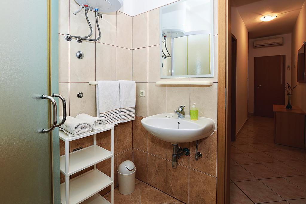 Apartments Lucija Sukosan Ngoại thất bức ảnh