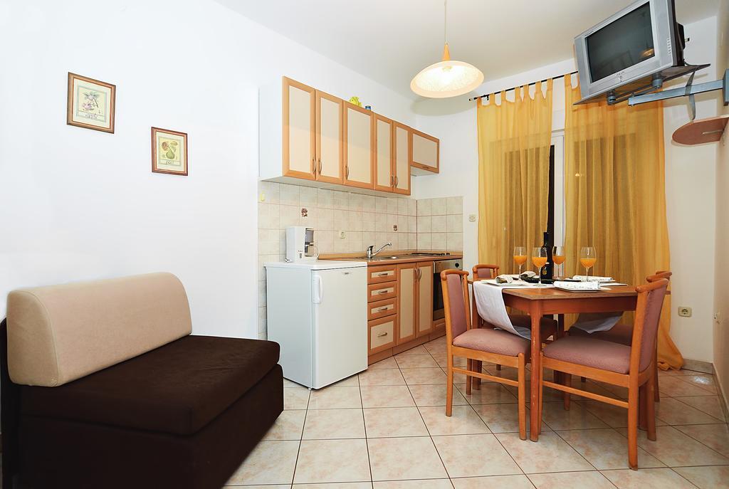 Apartments Lucija Sukosan Ngoại thất bức ảnh